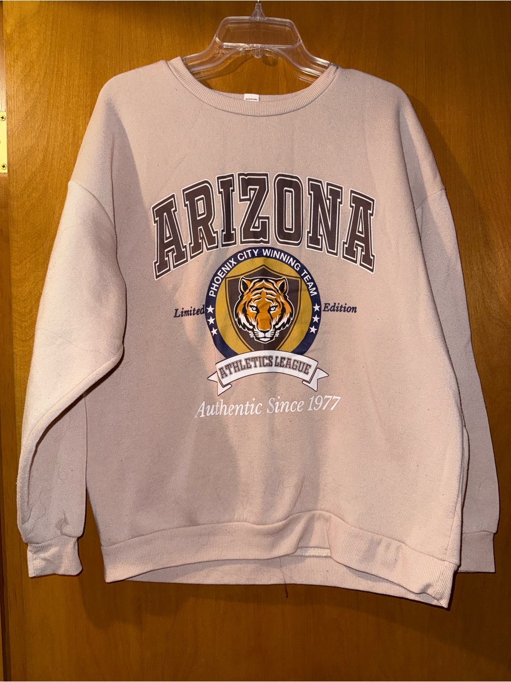 Birch & Stone beige Arizona crewneck